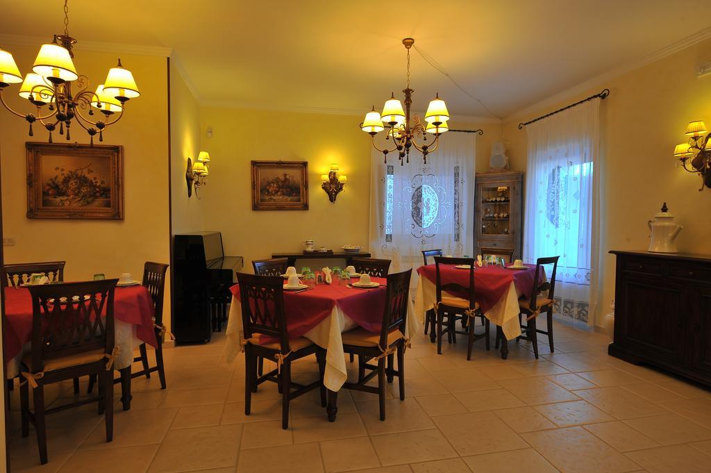 Relais Casabella Guest House Martina Franca Exterior photo